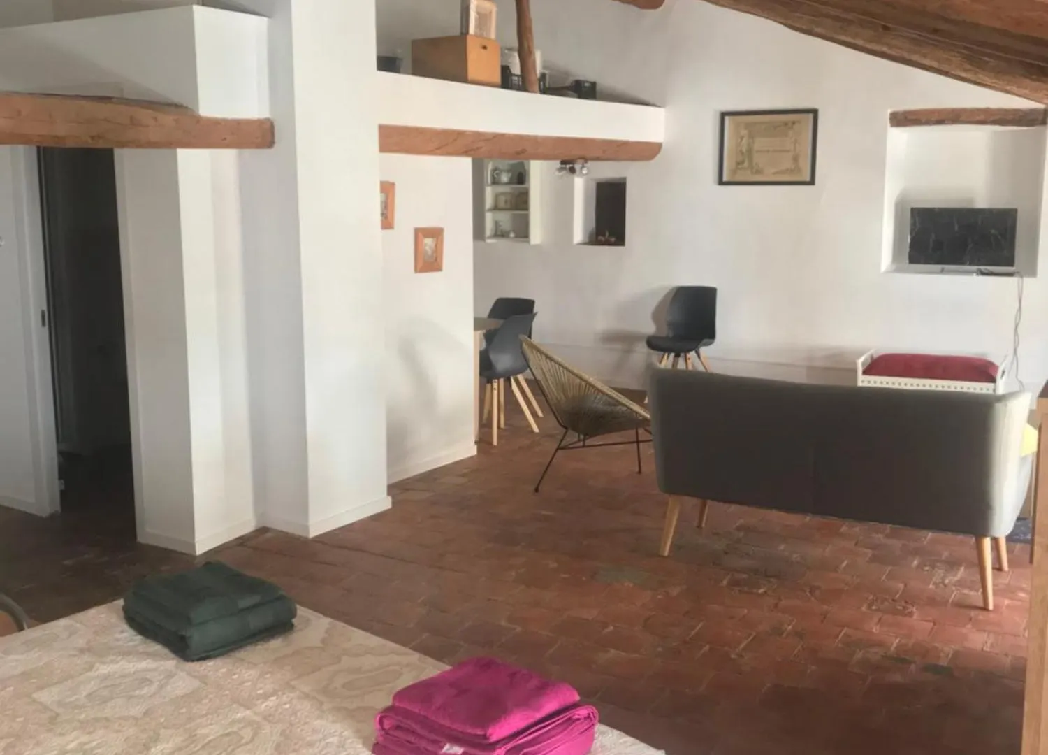 Spacious Attic Apartment El Perello   El Perello (Catalonia)