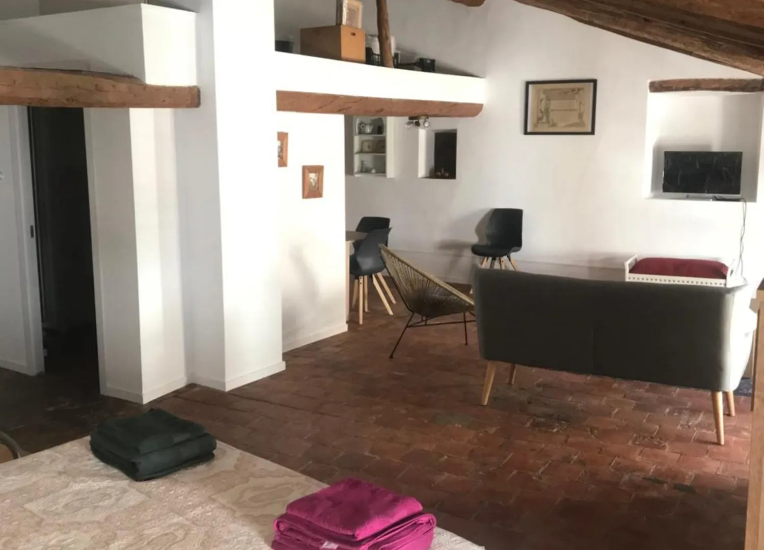 Spacious Attic Apartment El Perello  0*, El Perello (Catalonia)